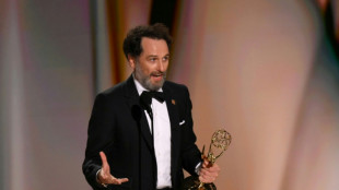 'O Segredo de Widow's Bay' e 'The Pitt' triunfam no Emmy