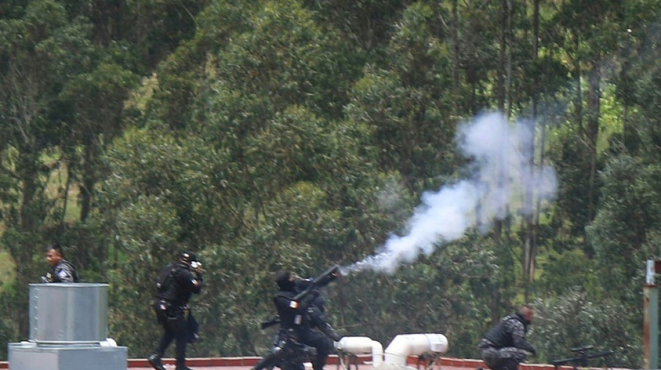 Al menos 12 muertos en un enfrentamiento en una c&aacute;rcel de Ecuador