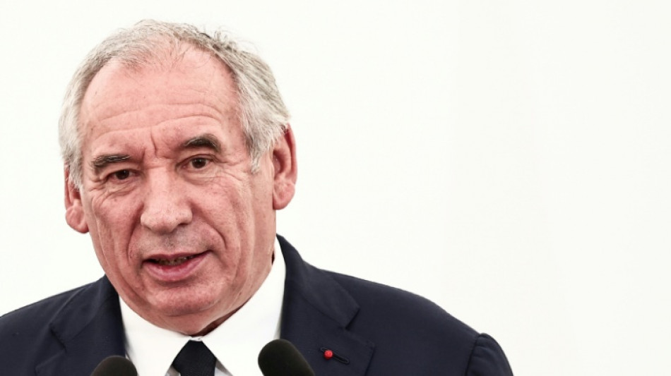 A huit jours de sa probable chute, Bayrou ne veut rien l&acirc;cher