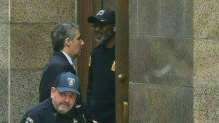 Ex-homem de confian&ccedil;a de Trump volta ao tribunal 