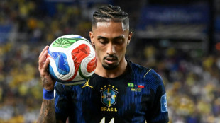 Lado direito, o pesadelo de Ancelotti na Copa do Mundo