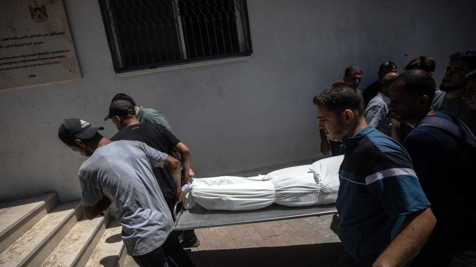 Media, 'almeno 3 morti e 2 feriti in un raid israeliano a Gaza'
