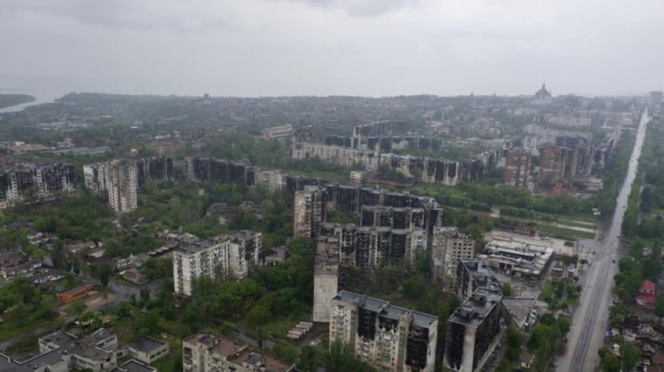 Dans Marioupol, la vie en ruine des rescap&eacute;s