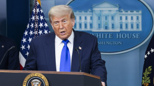 Trump interrompe trattative con Canada, 'pagheranno dazi'