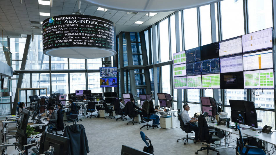 Borsa: l'Europa sale con Wall Street, Milano +0,8%