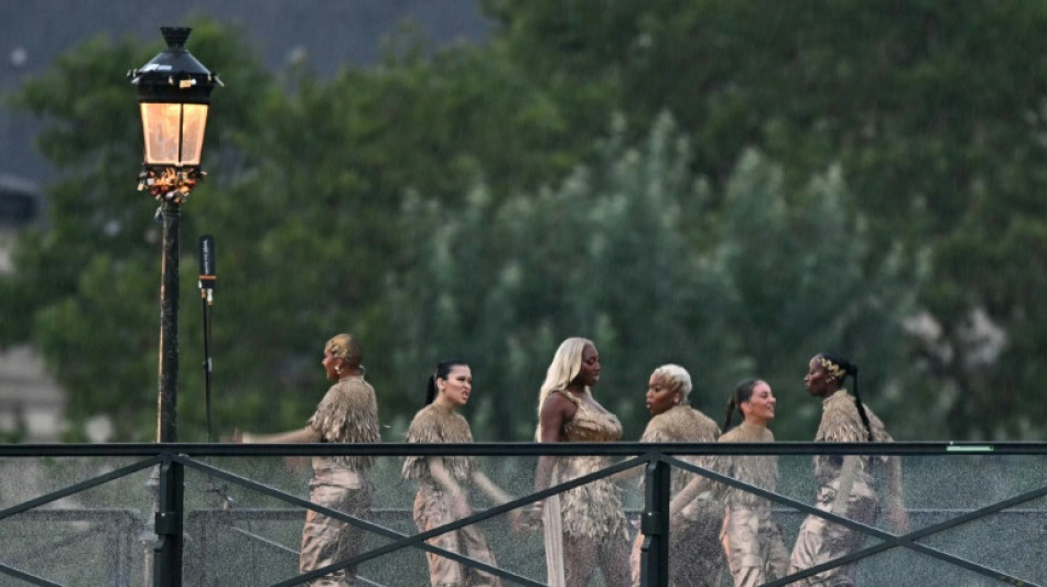 Aya Nakamura, estrela da m&uacute;sica francesa, canta na abertura dos Jogos Ol&iacute;mpicos de Paris