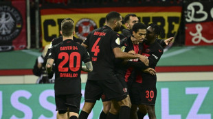 Titel-Traum lebt: Bayer schl&auml;gt Stuttgart im Pokal-Kracher