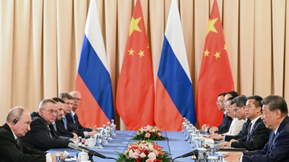 China e R&uacute;ssia refor&ccedil;am alian&ccedil;a durante c&uacute;pula no Quirguist&atilde;o