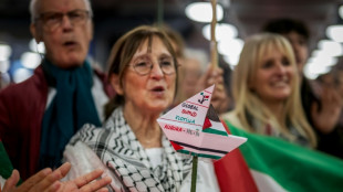 Una asociaci&oacute;n suiza denuncia tratos "crueles e inhumanos" a los activistas de la flotilla para Gaza