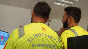 Investito da un autobus il primo giorno di scuola, 18enne gravissimo