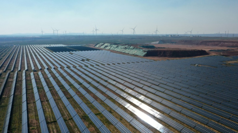 Un cuarto de la energ&iacute;a de China procede de fuentes limpias, seg&uacute;n documento oficial