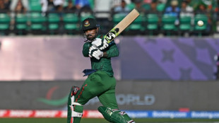 Bangladesh's Liton apologises after evicting media
