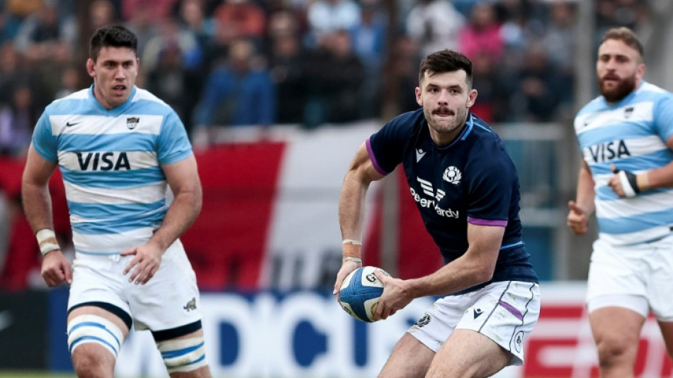 Kinghorn starts at fly-half for Scotland against Australia