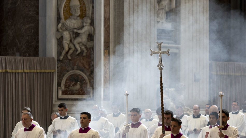 Venerdì alle 20 la chiusura della bara del Papa