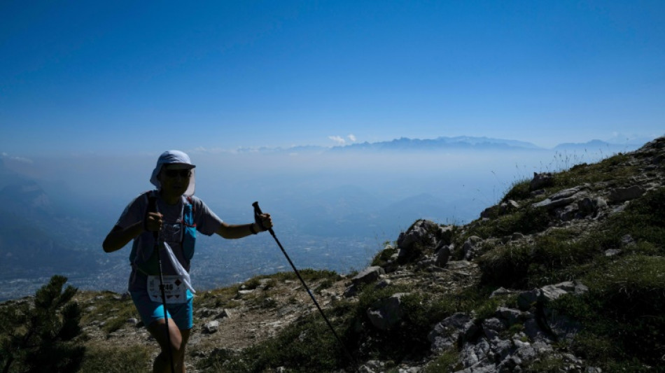Deshielo de glaciares por olas de calor afecta a rutas de monta&ntilde;a en Alpes