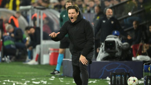 'Immature' Dortmund hope to halt slide against Stuttgart