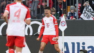 FC Bayern m&uuml;ht sich vor Topspiel zum Sieg - Kane trifft