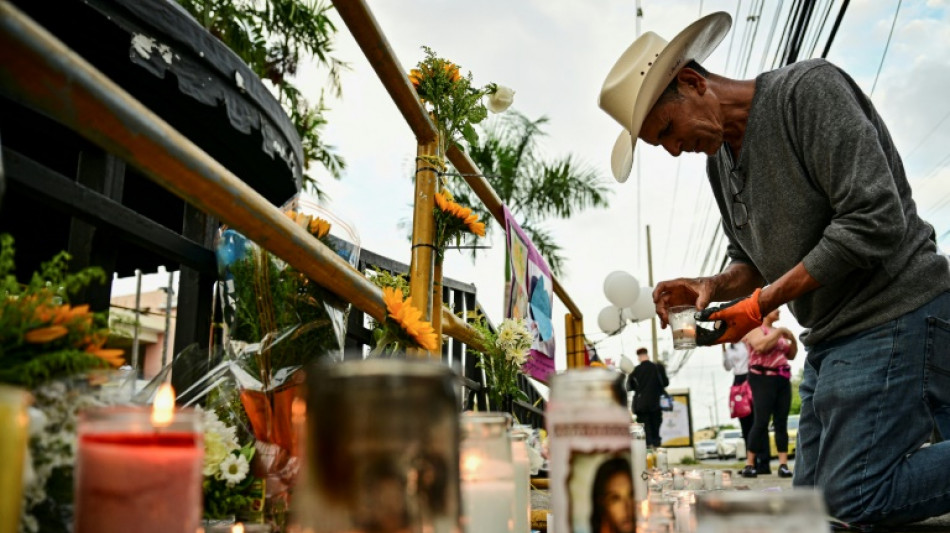 Death toll in Dominican nightclub roof collapse hits 226
