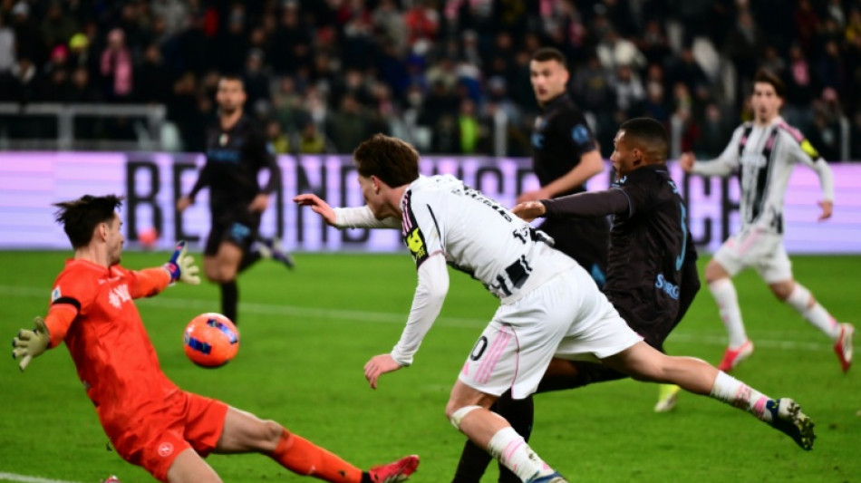 Juve deal hammer blow to Napoli title defence, Milan slip further behind Inter