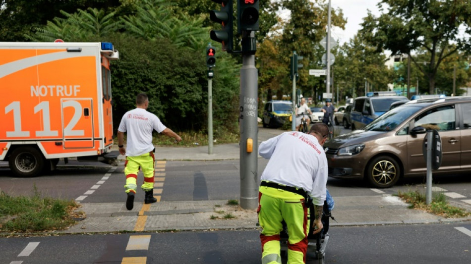 Kinder und Erzieherin bei Verkehrsunfall in Berlin verletzt