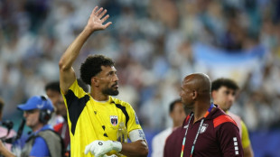 Vozinha adia chegada ao futebol chileno 'por motivos pessoais'