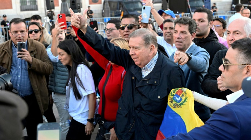 Oposi&ccedil;&atilde;o e chavismo nas ruas dois meses ap&oacute;s a contestada reelei&ccedil;&atilde;o de Maduro na Venezuela