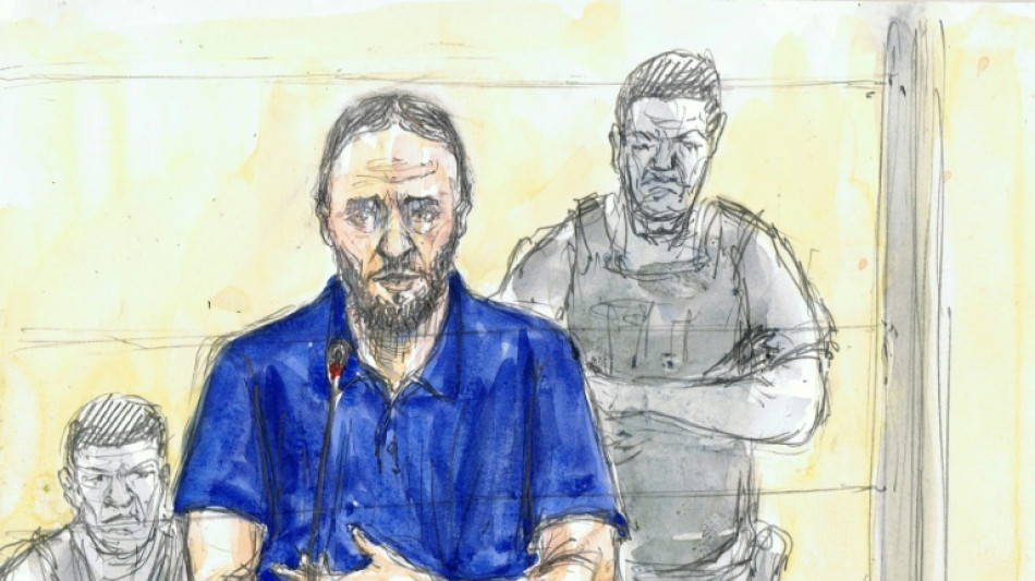 Salah Abdeslam extrait de la prison de Fleury-M&eacute;rogis pour &ecirc;tre remis &agrave; la Belgique