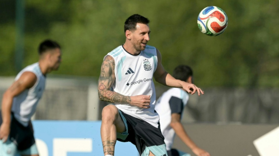 J&aacute; classificada, Argentina poupar&aacute; Messi contra a Jord&acirc;nia