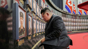 China anuncia que l&iacute;der coreano vai assistir a desfile militar em Pequim