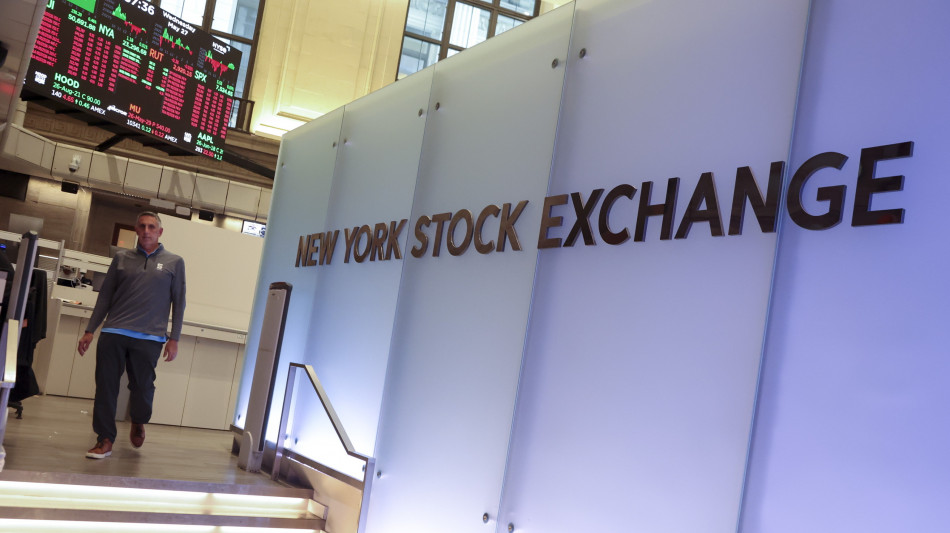 Wall Street apre in calo, Dj -0,76%, Nasdaq -0,22%
