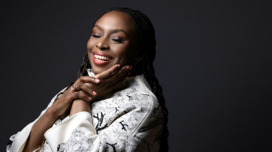 'Quanto dos sonhos de uma mulher são realmente seus?', reflete a escritora Chimamanda Ngozi Adichie