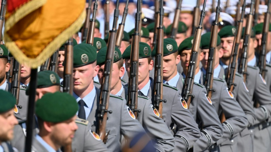 Studie: Bundeswehr genie&szlig;t viel Vertrauen bei Menschen mit Migrationshintergrund
