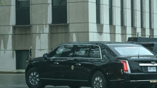 Trump diz estar em "plena forma" após realizar check-up médico