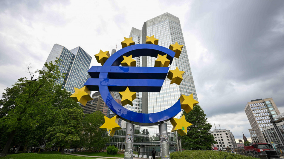 Bce, ipotesi soglia di 3000 euro per wallet euro digitale