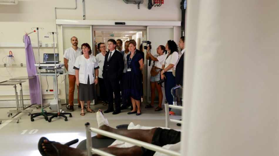 Chikungunya à La Réunion: Manuel Valls encourage la vaccination de ceux qui le peuvent