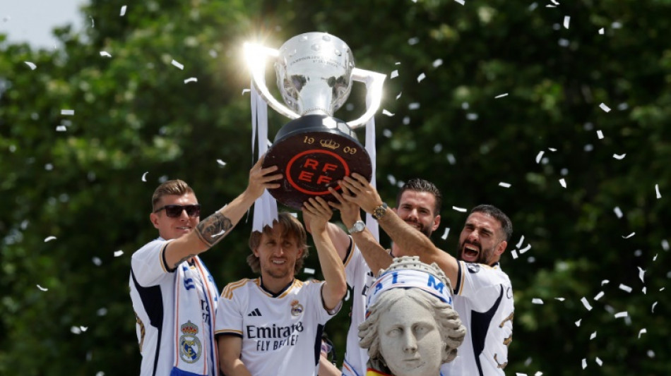 Real Madrid comemora t&iacute;tulo espanhol de olho na Champions e na expectativa por Mbapp&eacute;