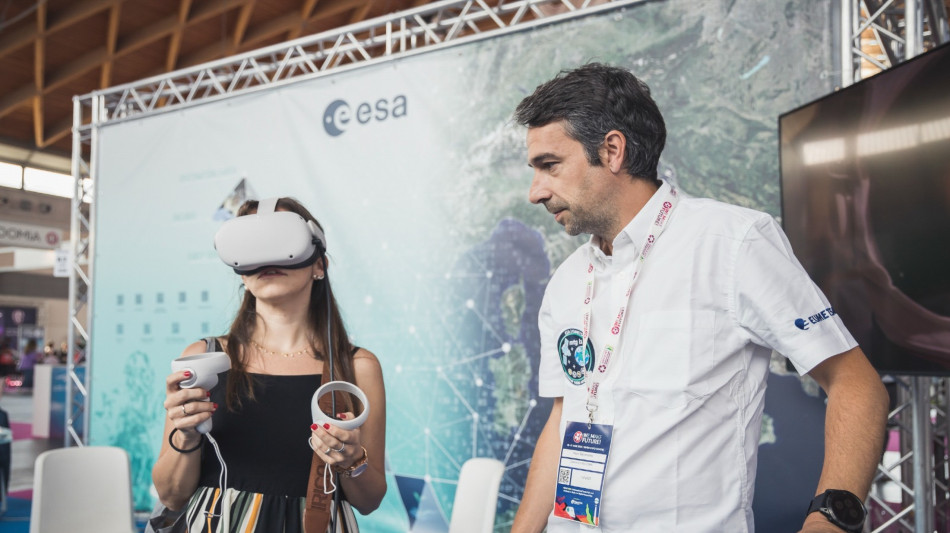 Dal drone soccer al volo con la 'jet suit', le novit&agrave; al Wmf