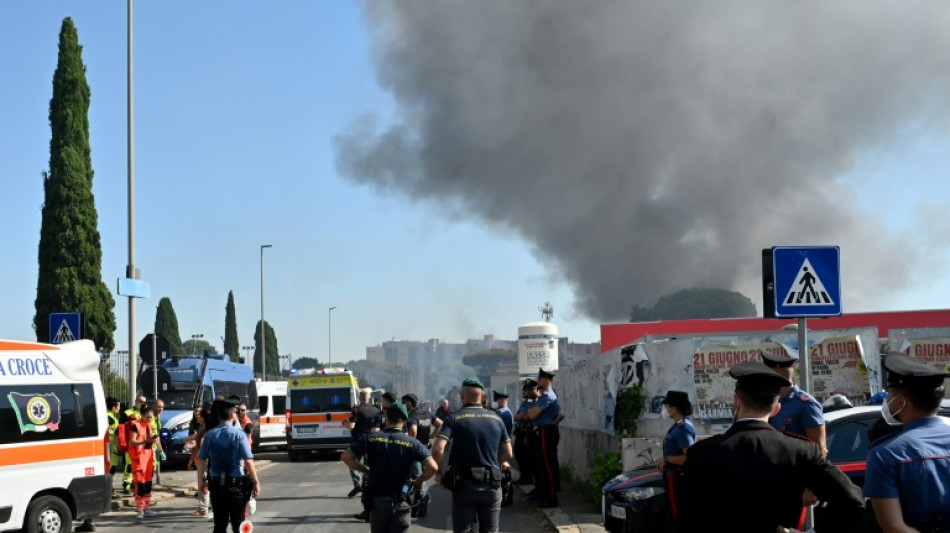 Cerca de 30 heridos en la explosi&oacute;n de una gasolinera en Roma