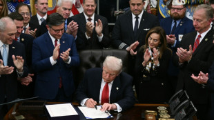 EEUU entierra el cierre gubernamental m&aacute;s largo de su historia