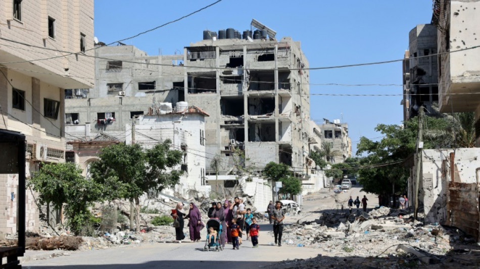 Milhares de palestinos fogem de Gaza e mediadores aumentam press&atilde;o por tr&eacute;gua