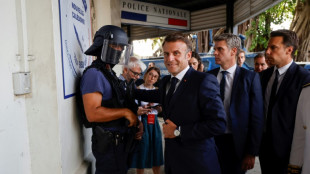 Apr&egrave;s la venue de Macron, la Nouvelle-Cal&eacute;donie dans l'expectative