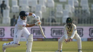 England's Livingstone out of Pakistan tour with knee injury