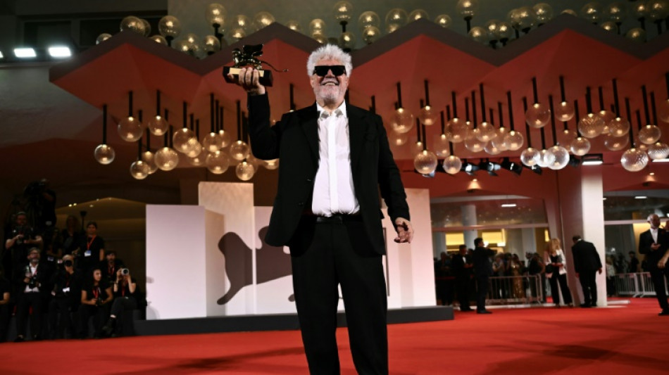 Pedro Almodovar enfin sacr&eacute;, &agrave; Venise, avec son premier film am&eacute;ricain