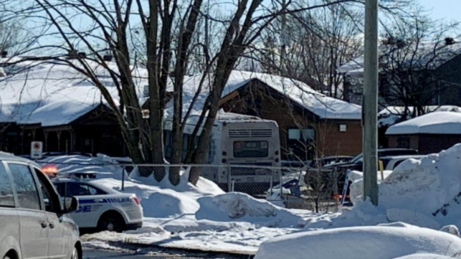Un hombre mata a dos ni&ntilde;os al estrellar un bus contra una guarder&iacute;a en Canad&aacute;