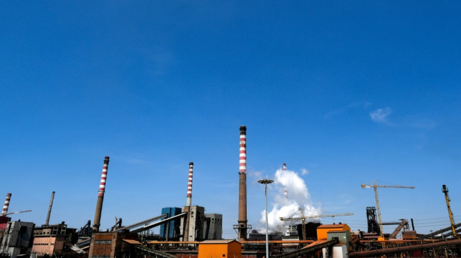 En Europe, la vieille industrie de l'acier bouscul&eacute;e par le climat et la guerre