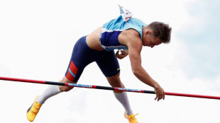 Athl&eacute;tisme: Lavillenie abandonne la couronne &agrave; Collet