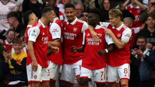 Saka sinks troubled Liverpool as Arsenal regain top spot
