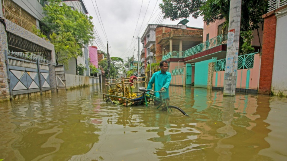 Inundaciones dejaron unos 60 muertos en Banglad&eacute;s e India
