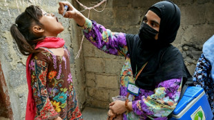 Vacina&ccedil;&atilde;o infantil est&aacute; em risco devido a cortes e desigualdade, diz estudo