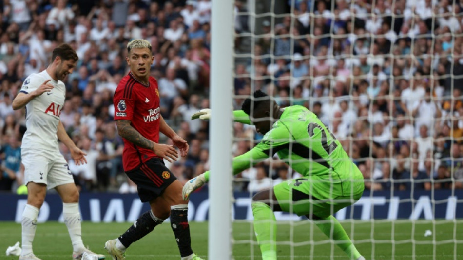 Spurs sink toothless Man Utd, Man City too good for Newcastle